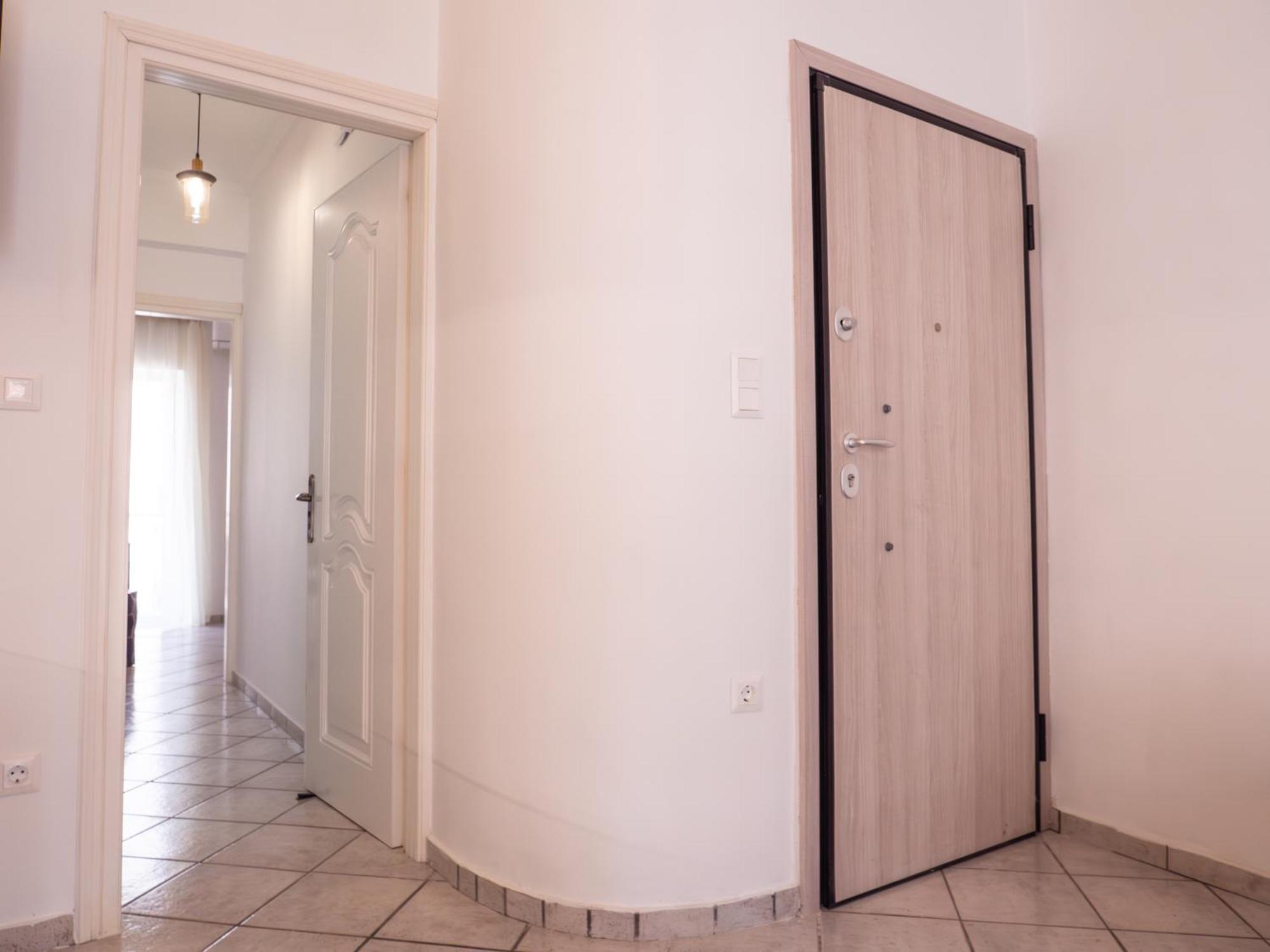 Athina'S Home Пирей Экстерьер фото