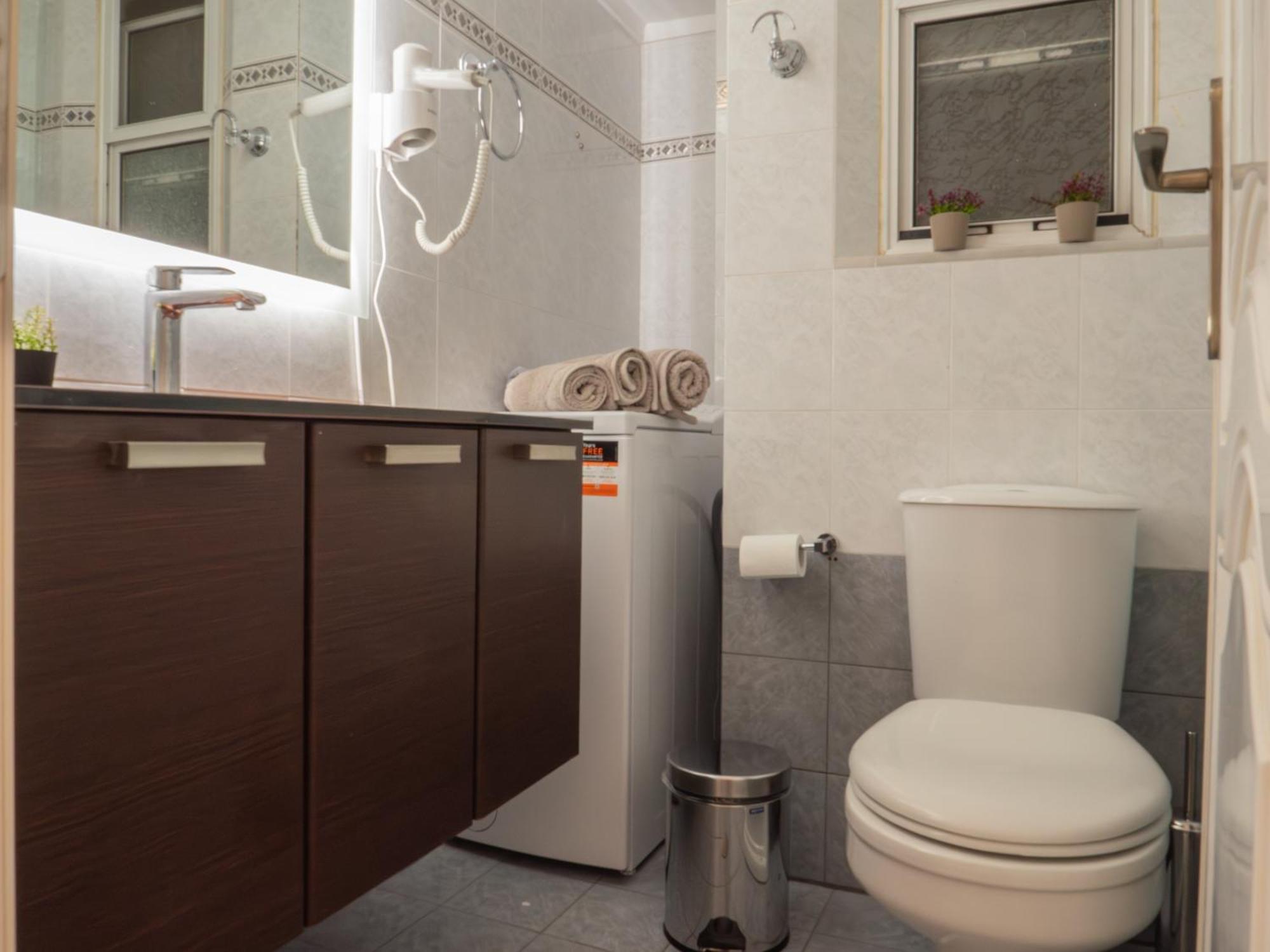 Athina'S Home Пирей Экстерьер фото