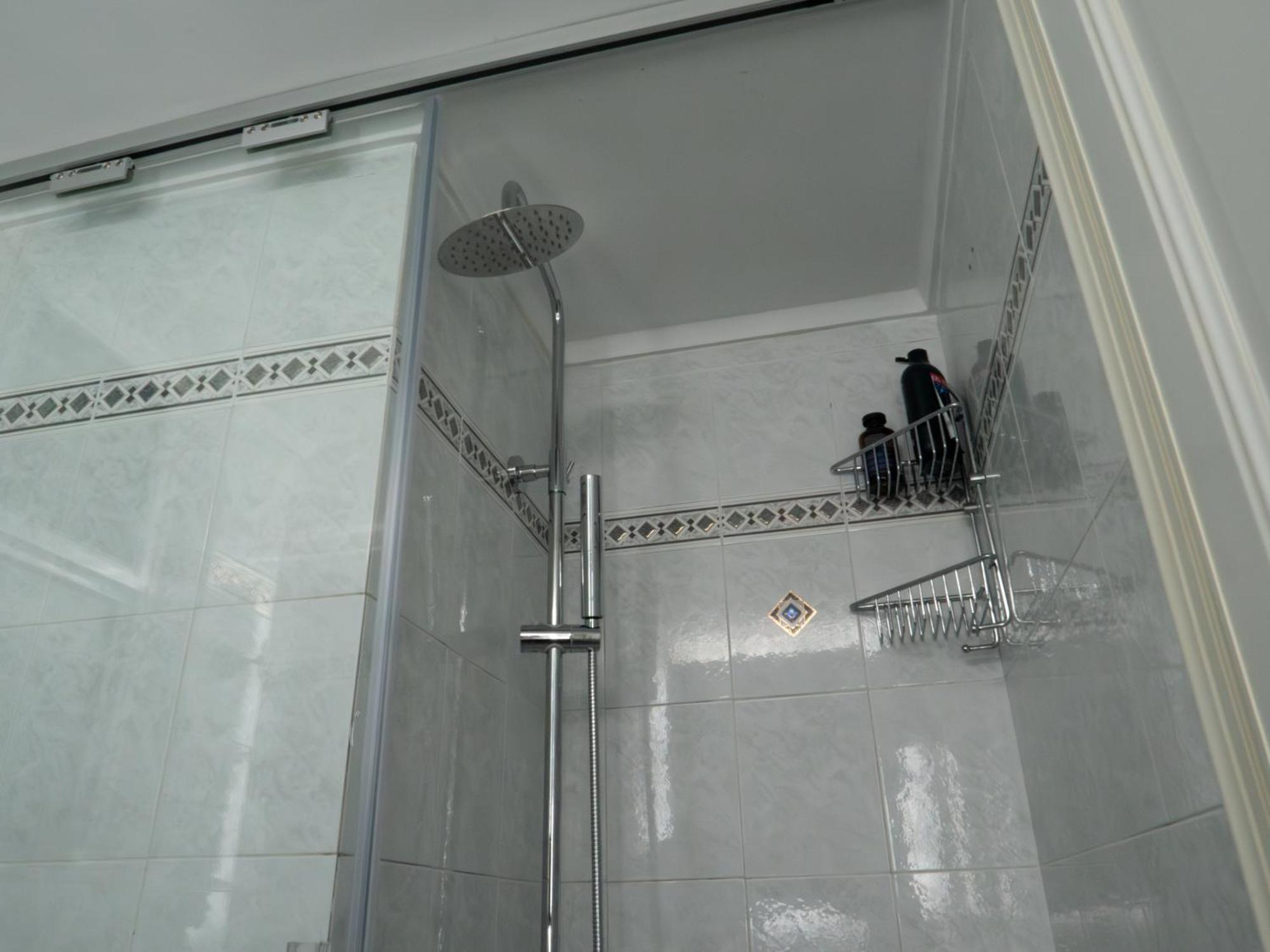 Athina'S Home Пирей Экстерьер фото